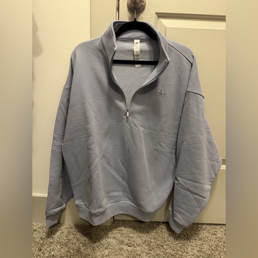 Alo Yoga Medium Winter Frost Accolade Half Zip Sweatshirt. 💙⚡️